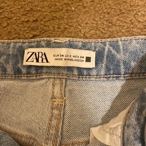 Zara straight leg jeans size 2